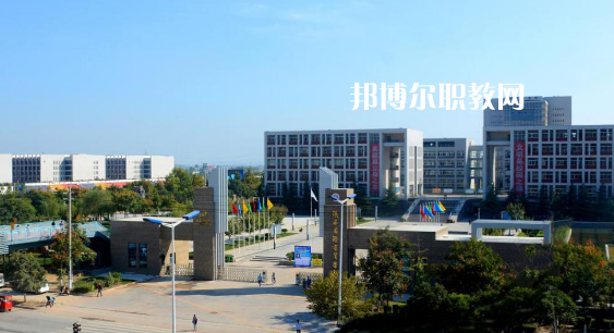 陜西國際商貿(mào)學(xué)院附屬中職校2022年報(bào)名條件、招生要求、招生對象
