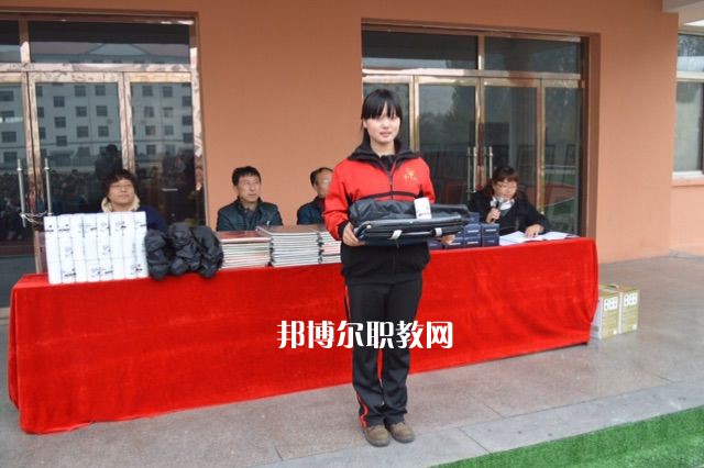 秦皇島奇石藝術(shù)學(xué)校2022年報(bào)名條件、招生要求、招生對(duì)象
