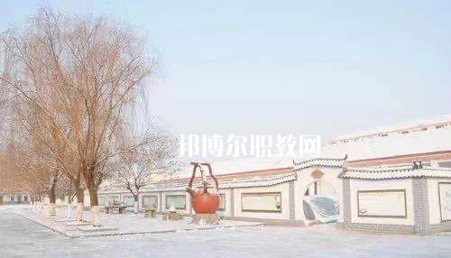 江蘇省金山中等專業(yè)學校2022年報名條件、招生要求、招生對象