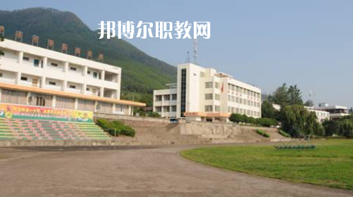 涼山州高級職業(yè)技術學校2022年報名條件、招生要求、招生對象