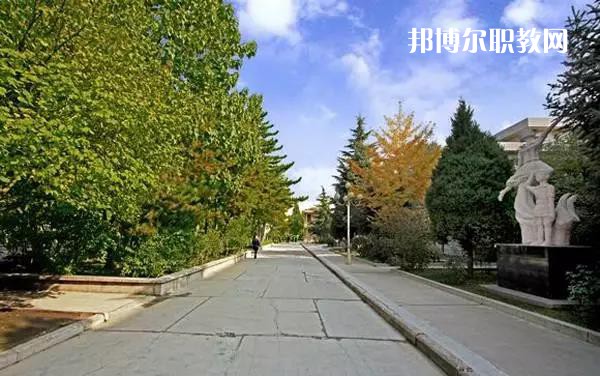 平?jīng)鰩煼秾W(xué)校2022年報名條件、招生要求、招生對象