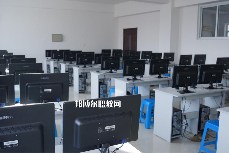 石家莊萬搏中等專業(yè)學(xué)校2022年報名條件、招生要求、招生對象