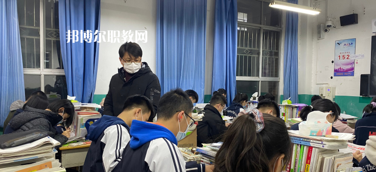 張家口華溢中等專業(yè)學(xué)校2022年學(xué)費、收費多少