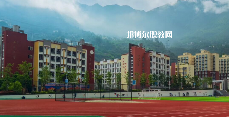 施甸縣職業(yè)高級中學2022年招生錄取分數線