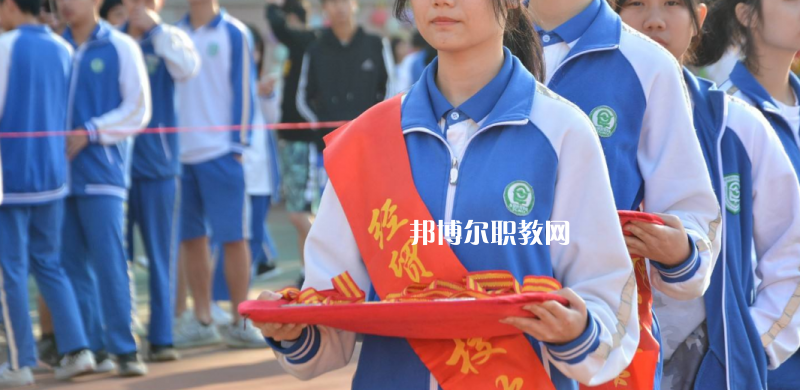 東莞經(jīng)濟(jì)貿(mào)易學(xué)校2022年報(bào)名條件、招生要求、招生對(duì)象