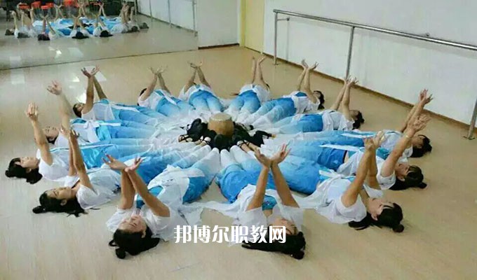 涿鹿縣職業(yè)技術(shù)教育中心2022年報(bào)名條件、招生要求、招生對象