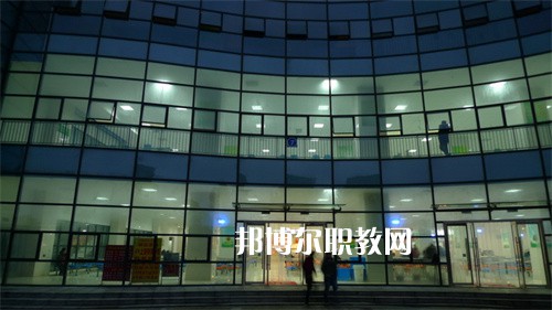 鎮(zhèn)江技師學院2022年學費、收費多少
