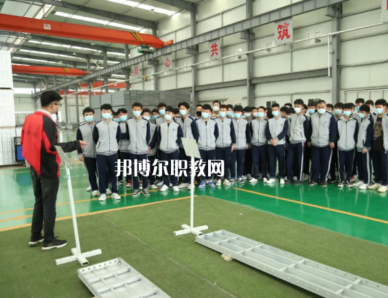 邯鄲建筑工程中專學(xué)校2022年報(bào)名條件、招生要求、招生對(duì)象