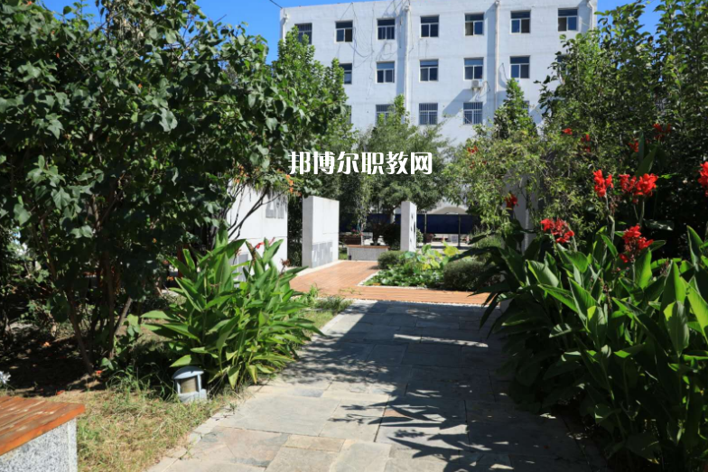保定市第二職業(yè)中學(xué)2022年學(xué)費(fèi)、收費(fèi)多少