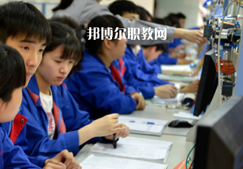 儀征技師學(xué)院2022年報名條件、招生要求、招生對象