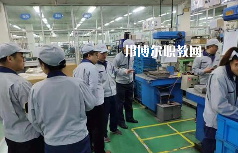 承德科技管理工程學(xué)校2022年報名條件、招生要求、招生對象