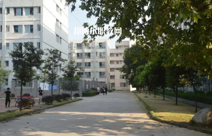 遂寧職業(yè)技術(shù)學(xué)校2022年學(xué)費(fèi)、收費(fèi)多少