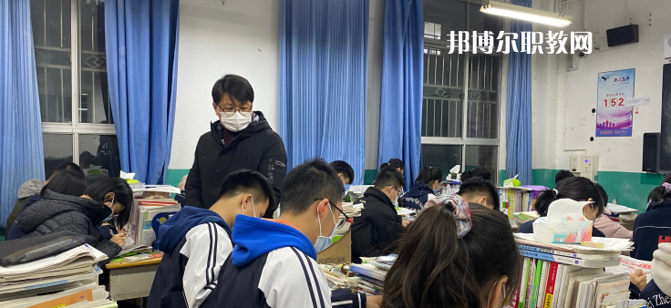滄州工貿(mào)學(xué)校2022年報(bào)名條件、招生要求、招生對象