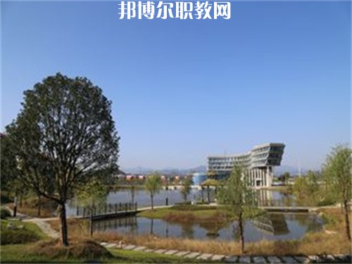 峨山縣職業(yè)高級中學2022年報名條件、招生要求、招生對象