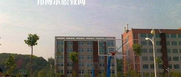 平昌縣成人中等專業(yè)學(xué)校2022年報(bào)名條件、招生要求、招生對(duì)象