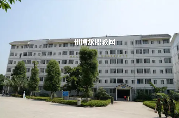 樂(lè)山旅游學(xué)校2022年報(bào)名條件、招生要求、招生對(duì)象