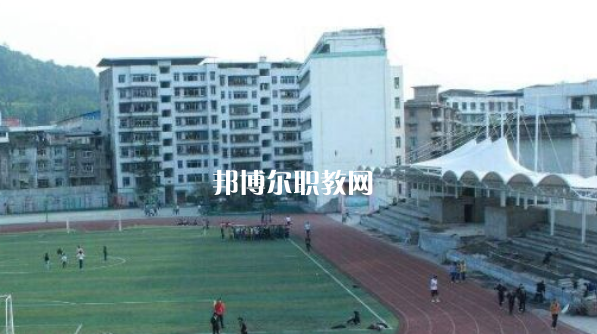 牟定縣職業(yè)高級中學2022年報名條件、招生要求、招生對象