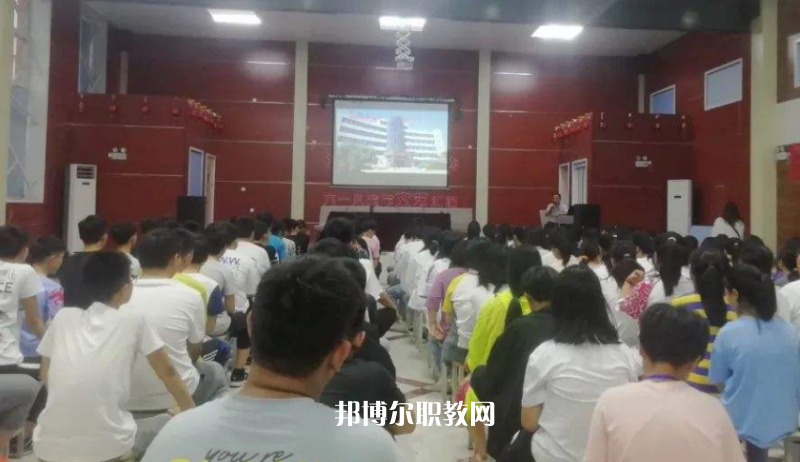 博野縣職業(yè)技術(shù)教育中心2022年報(bào)名條件、招生要求、招生對(duì)象