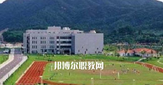 滎經(jīng)縣職業(yè)高級中學(xué)2022年報名條件、招生要求、招生對象