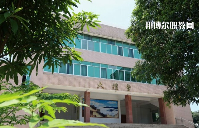 巧家縣職業(yè)高級中學(xué)2022年學(xué)費(fèi)、收費(fèi)多少