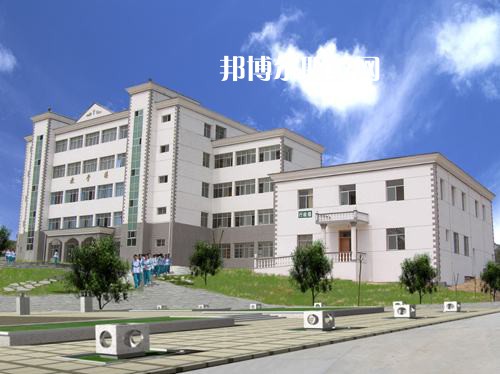 嵩明縣職業(yè)高級中學(xué)2022年報名條件、招生要求、招生對象