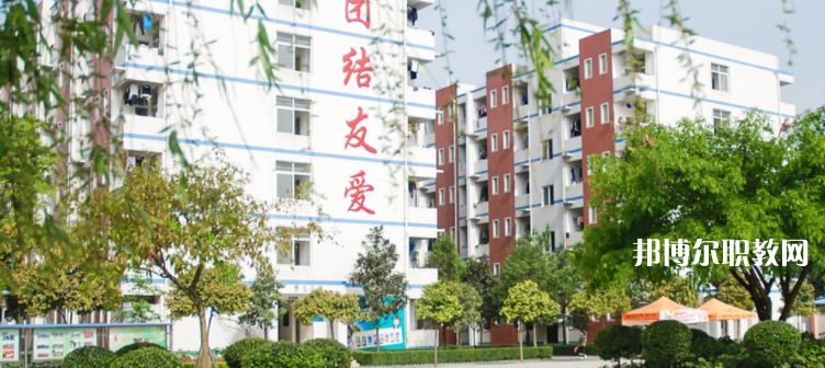 成都指南針職業(yè)技術學校怎么樣、好不好