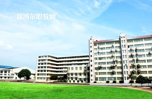 廣西交通運(yùn)輸學(xué)校2022年報(bào)名條件、招生要求、招生對(duì)象