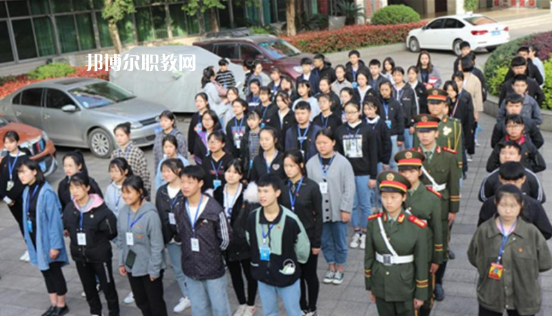 四川省達(dá)州財貿(mào)學(xué)校2022年報名條件、招生要求、招生對象
