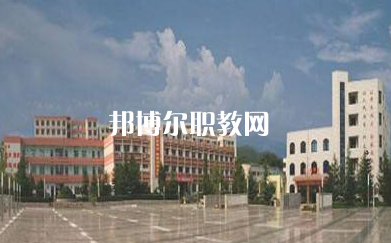 四川省射洪縣職業(yè)中專學校2022年報名條件、招生要求、招生對象