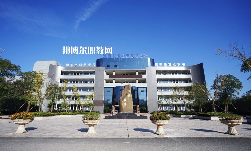 溫州甌海職業(yè)中專(zhuān)集團(tuán)學(xué)校2022年招生辦聯(lián)系電話