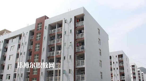 重慶黔江區(qū)民族職業(yè)教育中心2022年報(bào)名條件、招生要求、招生對(duì)象