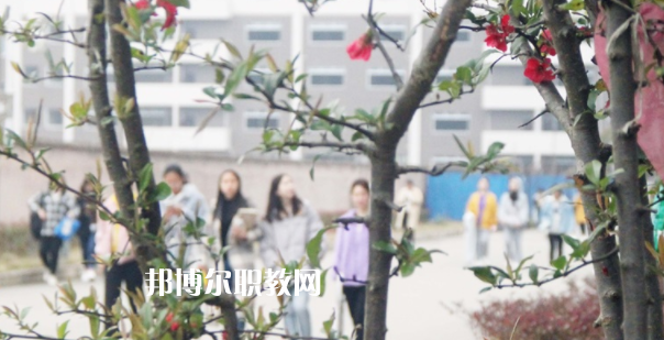 南充工貿(mào)科技職業(yè)學(xué)校2022年報名條件、招生要求、招生對象