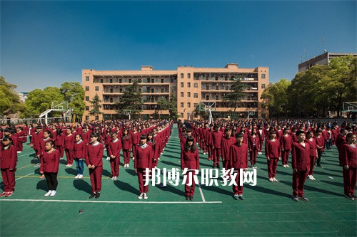 湖南省經(jīng)濟(jì)貿(mào)易職業(yè)中專學(xué)校2022年報名條件、招生要求、招生對象