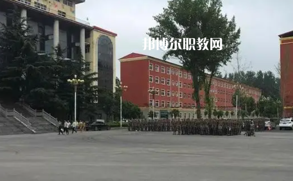 河南工業(yè)和信息化高級技工學(xué)校2022年報(bào)名條件、招生要求、招生對象