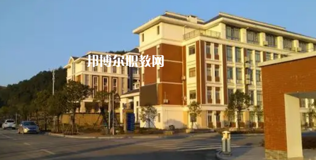 福建閩北衛(wèi)生學(xué)校2022年報(bào)名條件、招生要求、招生對象