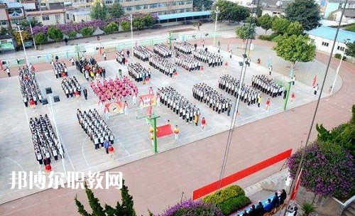 云龍縣民族職業(yè)高級(jí)中學(xué)報(bào)名條件、招生要求、招生對(duì)象