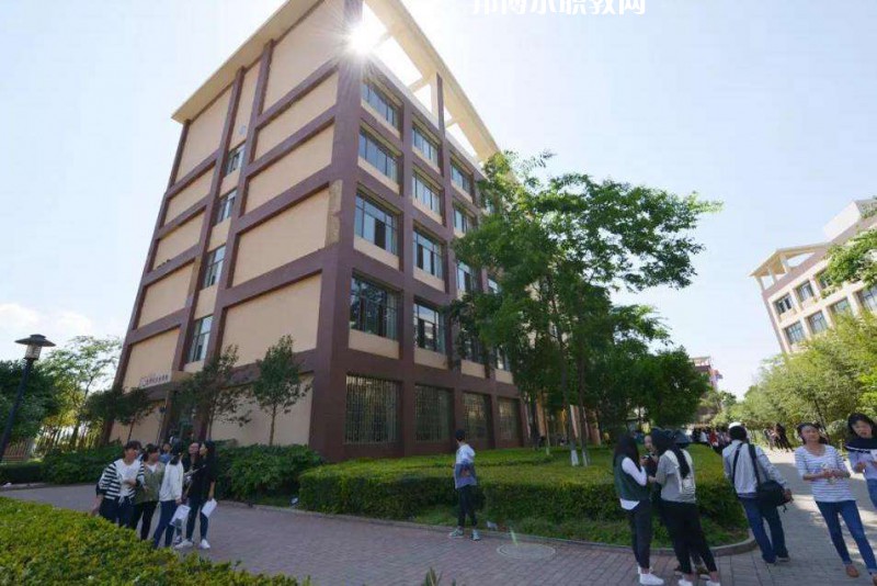 云南商務(wù)職業(yè)學(xué)院2022年報名條件、招生要求、招生對象