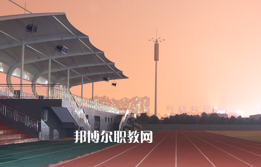 武漢交通學(xué)校2022年報名條件、招生要求、招生對象