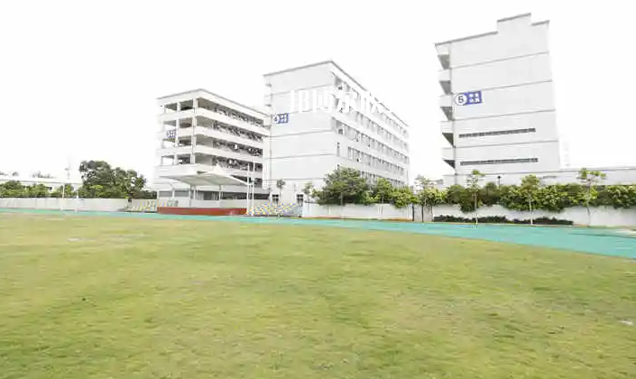 湖南醫(yī)藥衛(wèi)校2022年報名條件、招生要求、招生對象