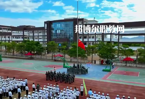 福建2023年讀中專學?？梢钥即髮W嗎