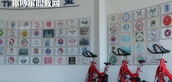 德陽弘正科技職業(yè)學(xué)校2023年報(bào)名條件、招生要求、招生對象
