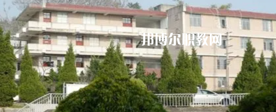 內(nèi)江市市中區(qū)科特電腦職業(yè)技術(shù)學校2023年學費、收費多少