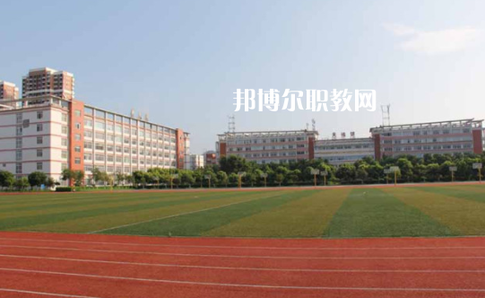 四川省南充外國(guó)語(yǔ)中等專業(yè)學(xué)校2023年怎么樣、好不好