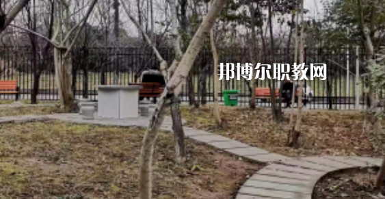 2023年達(dá)州理工職業(yè)技術(shù)學(xué)校學(xué)費(fèi)、收費(fèi)多少