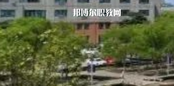 江蘇省常熟中等專業(yè)學(xué)校地址在哪里，哪個(gè)地區(qū)，哪個(gè)城市?