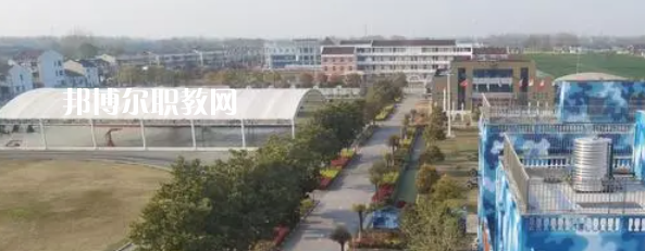 泰州市姜堰區(qū)新世紀(jì)武藝學(xué)校地址在哪里，哪個(gè)地區(qū)，哪個(gè)城市?