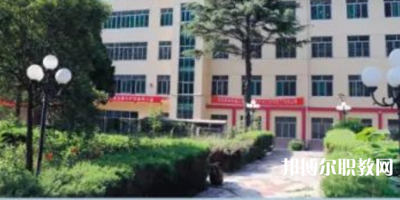寶雞秦華職業(yè)技術(shù)學(xué)校地址，乘車路線