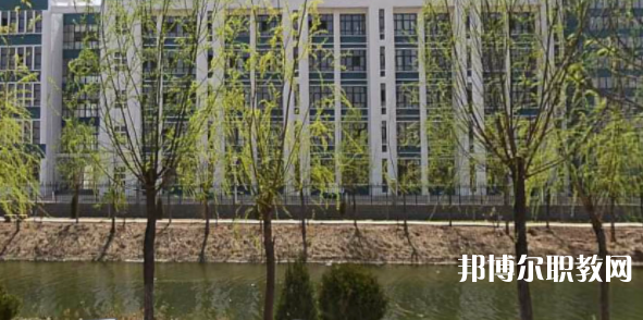 南宮市職業(yè)技術(shù)教育中心地址，乘車路線