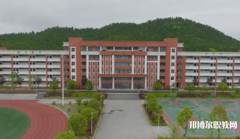 2023印江縣中等職業(yè)學(xué)校多少錢 印江縣中等職業(yè)學(xué)校各專業(yè)學(xué)費收費標準