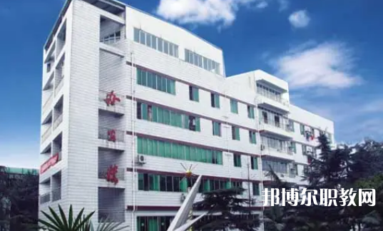 成都實(shí)驗(yàn)商貿(mào)管理學(xué)校2024年報(bào)名條件、招生要求、招生對(duì)象